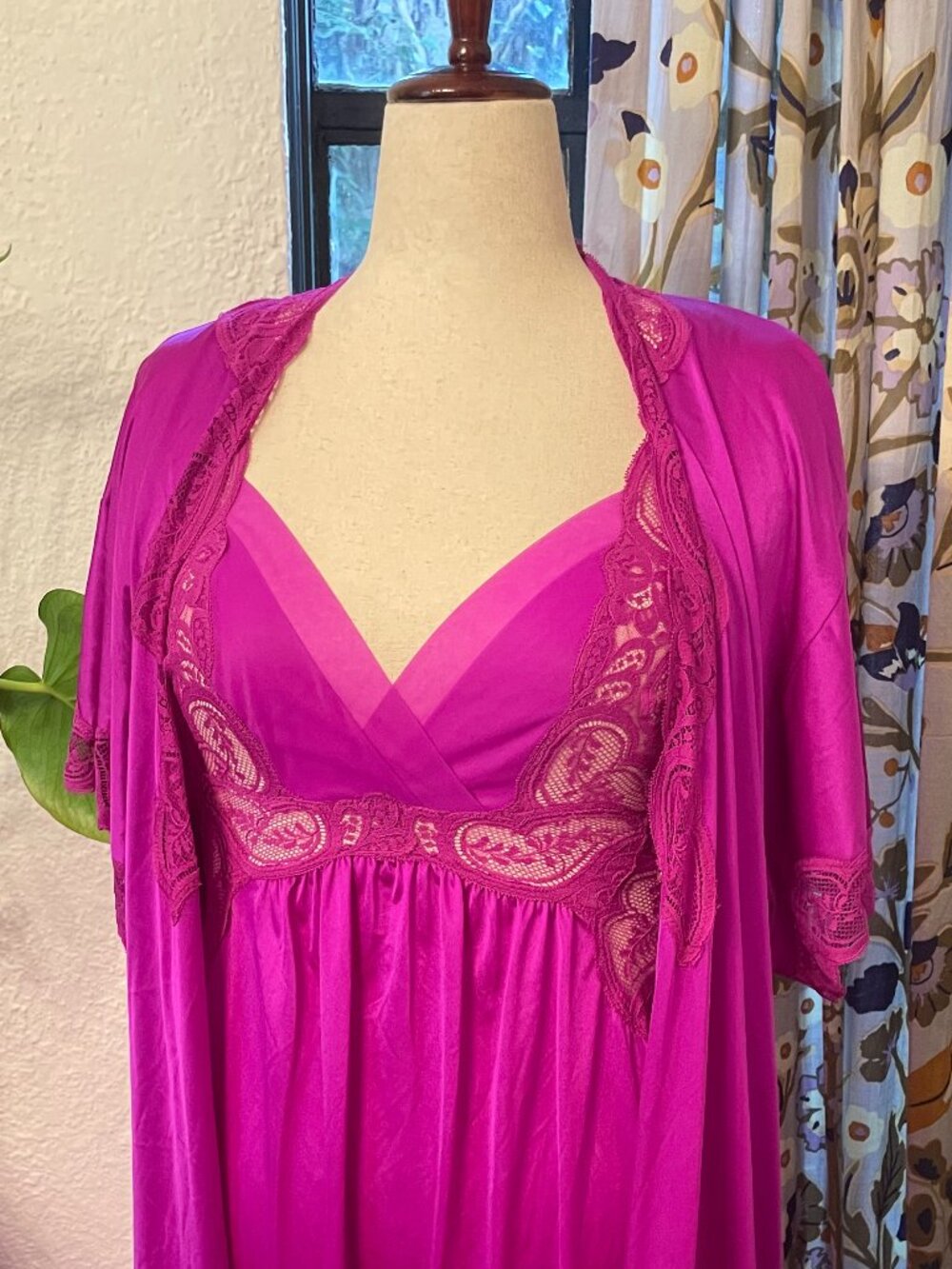 Gorgeous Vintage 2-piece Vandemere Robe and Gown Set, Sz L, Peignoir Boudoir